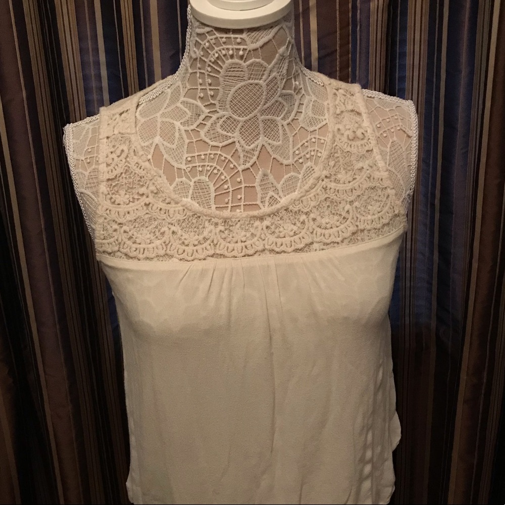 Pacsun cream crochet top with zip back